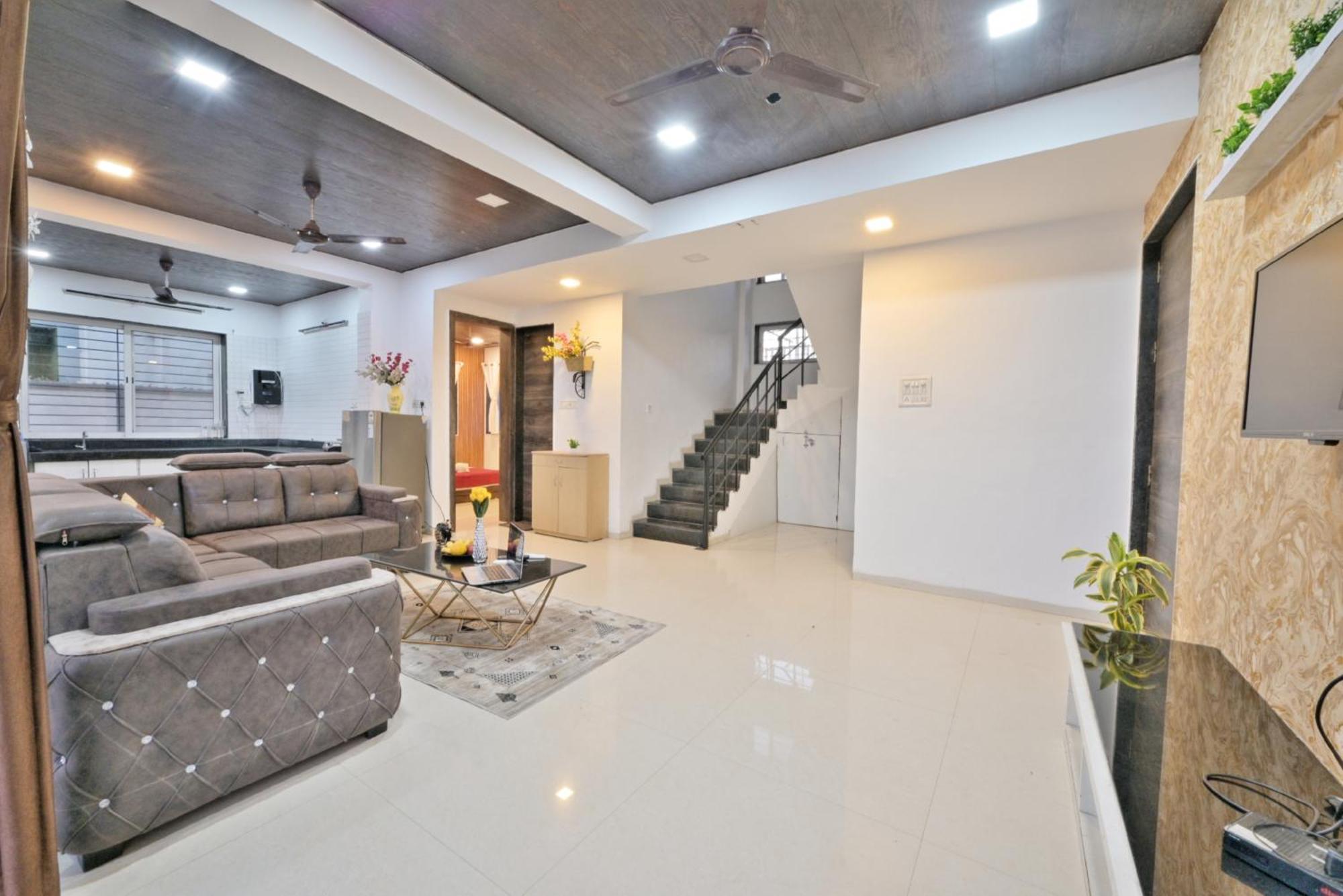Ll Empyrean Stay Ll 4Bhk Ll Ac Ll Pool Ll Mystical Stone Villa Ll Лонавла Екстер'єр фото