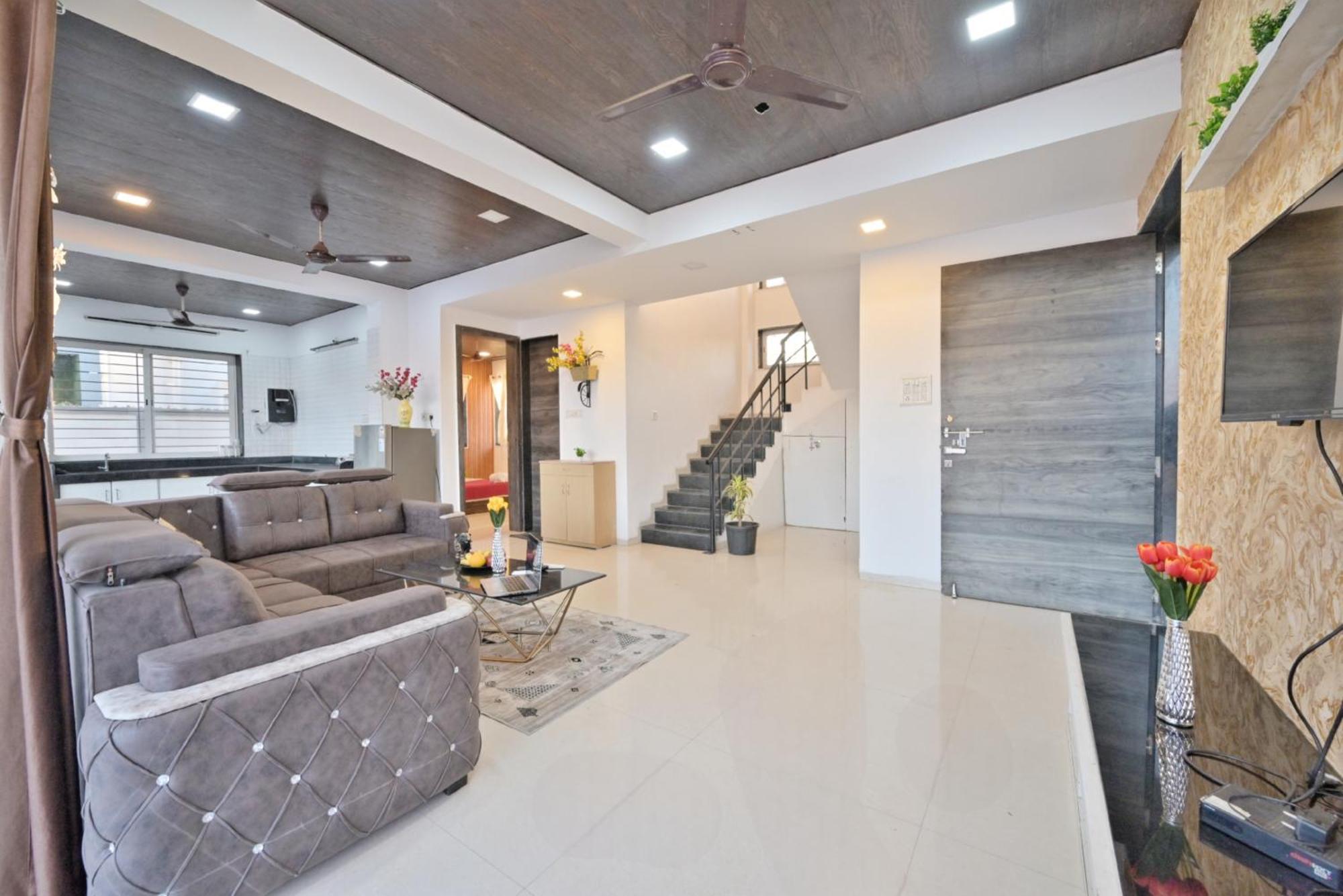 Ll Empyrean Stay Ll 4Bhk Ll Ac Ll Pool Ll Mystical Stone Villa Ll Лонавла Екстер'єр фото